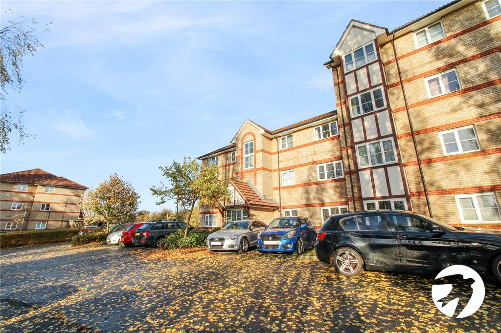 Property photo 1 of 8 Front