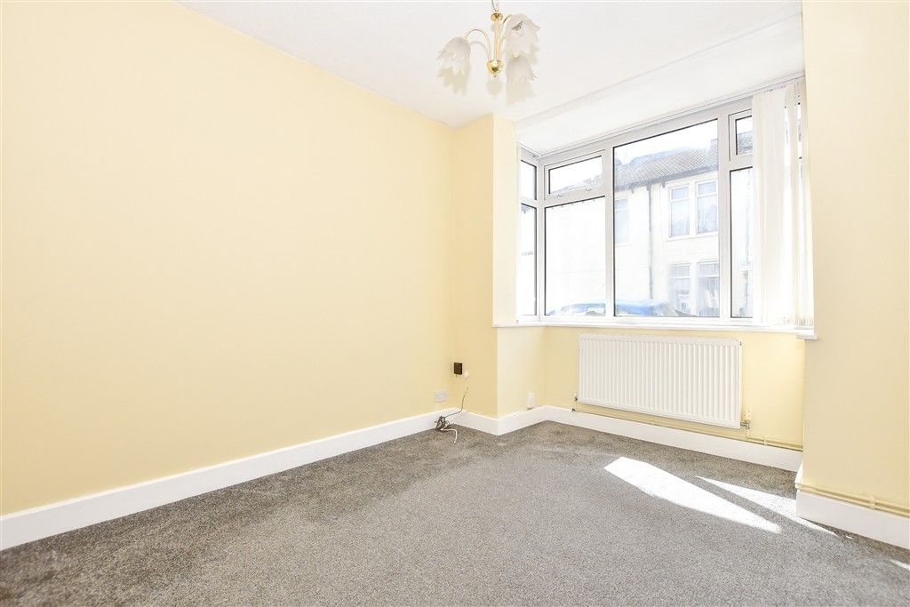 Property photo 2 of 9 Lounge