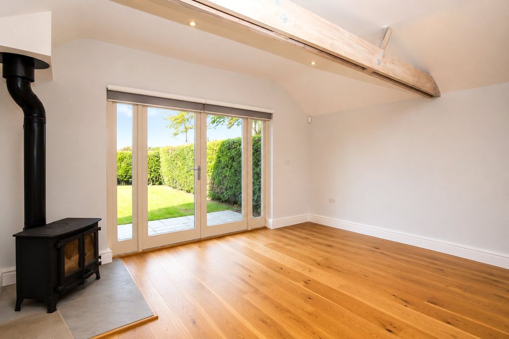 Property photo 3 of 15 Picture No. 20