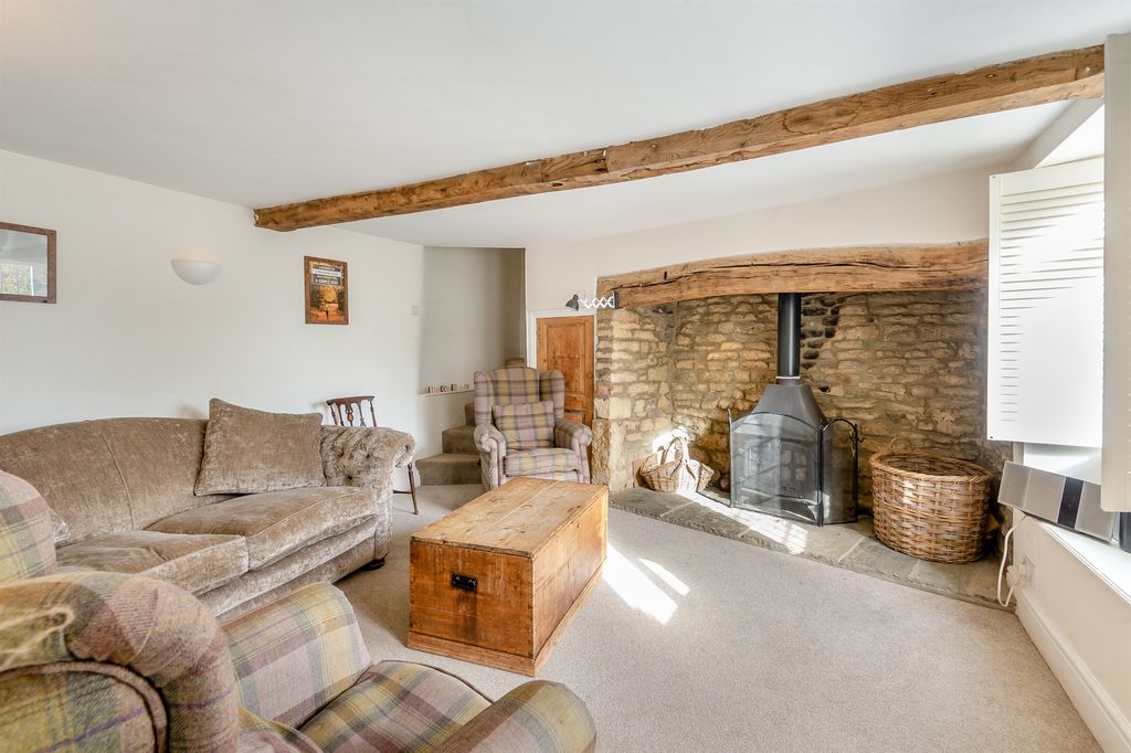 Property photo 3 of 19