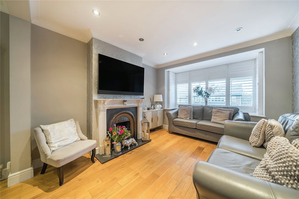 Property photo 2 of 19 Picture No. 13