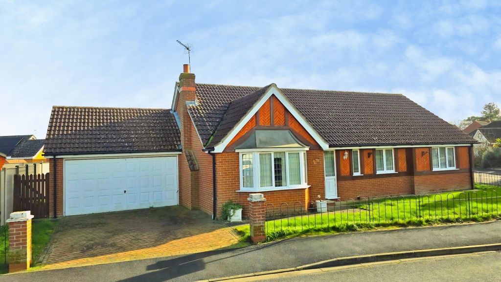 Property photo 2 of 14