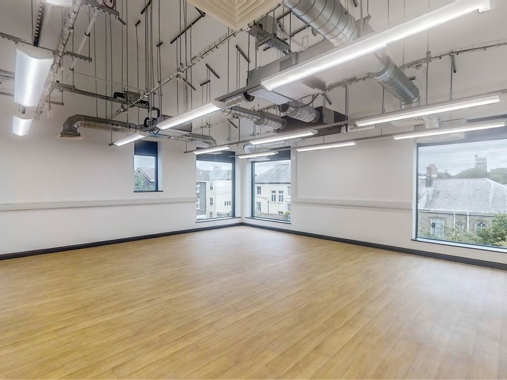 Property photo 3 of 22 Photo 30