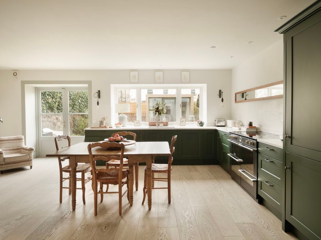 Property photo 1 of 32 Kitchen
