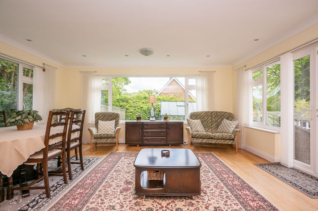 Property photo 3 of 45