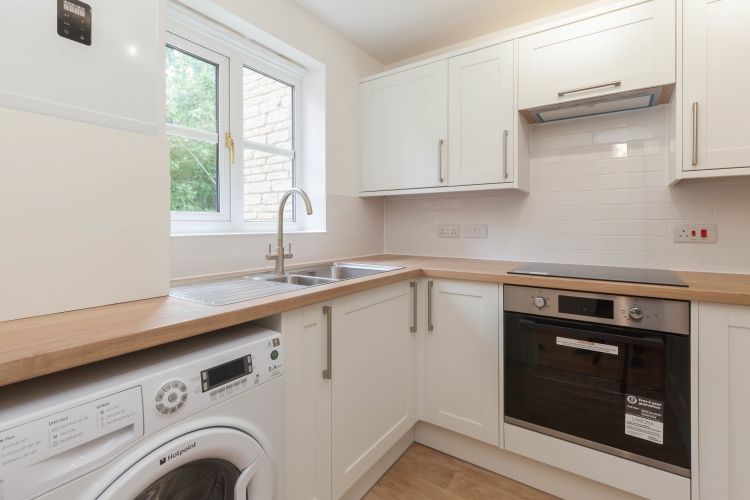 Property photo 2 of 9 287870