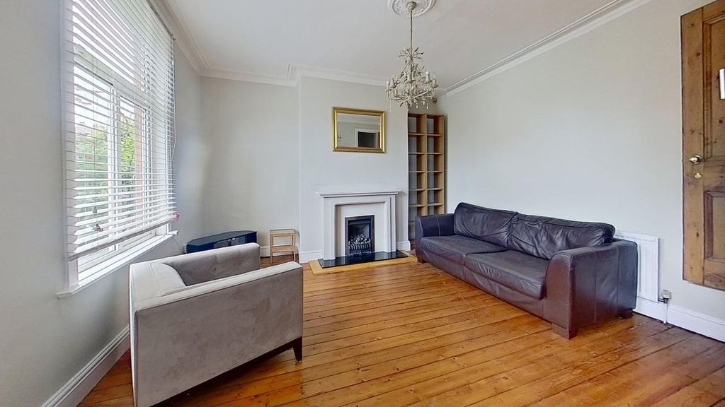 Property photo 1 of 9 4-Beechwood-Street-Living-Room-2