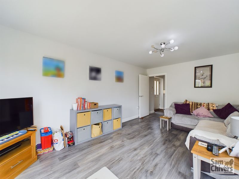 Property photo 3 of 19 Photo 9