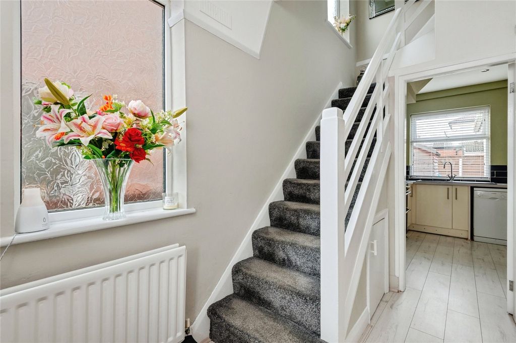 Property photo 2 of 42 Picture No. 21