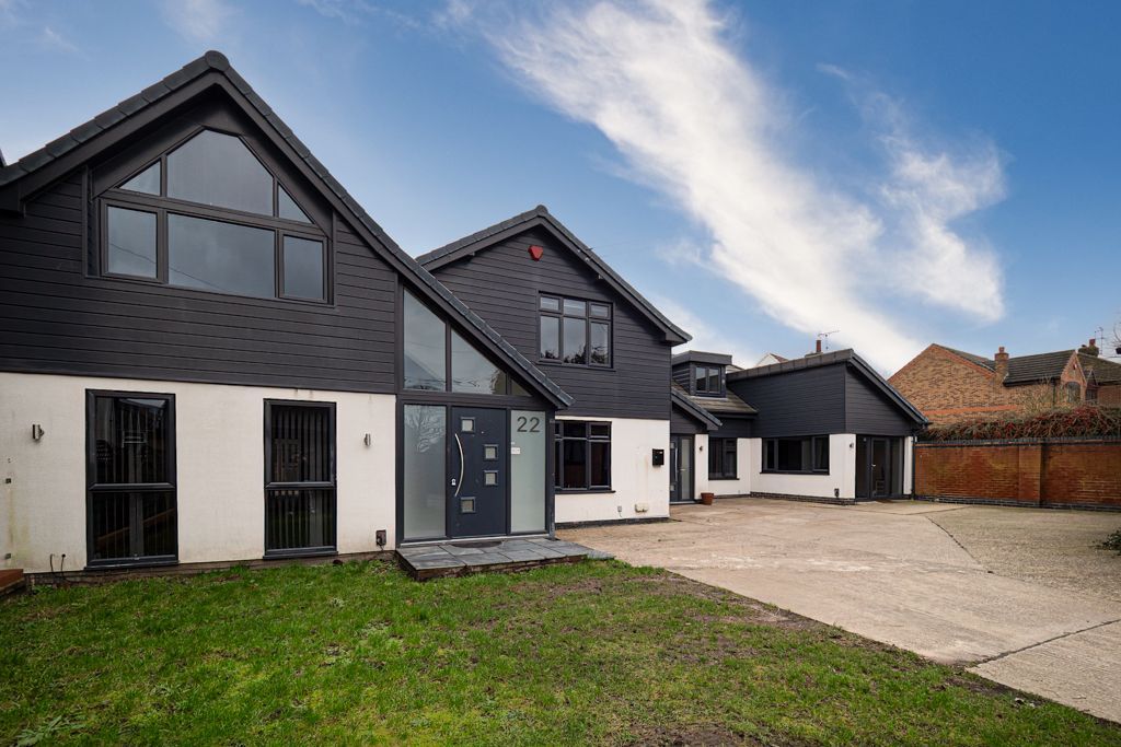 Property photo 1 of 44