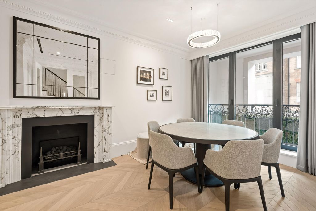 Property photo 3 of 17 Image