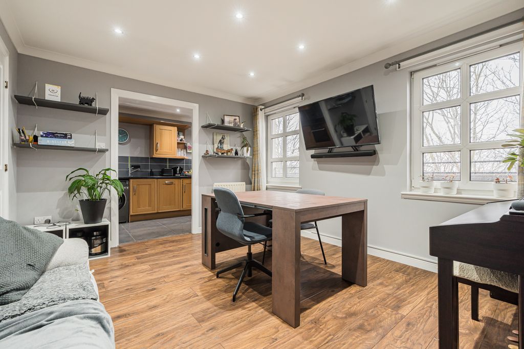 Property photo 2 of 25 Property Image 2