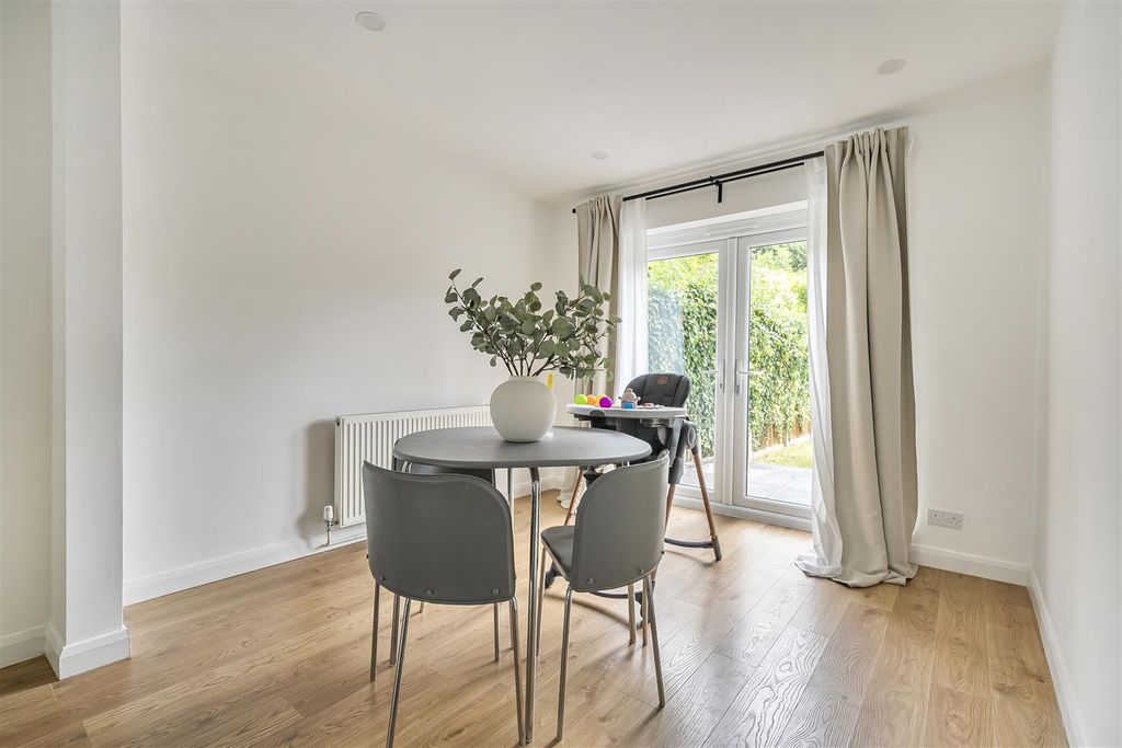 Property photo 3 of 13 Dining Area