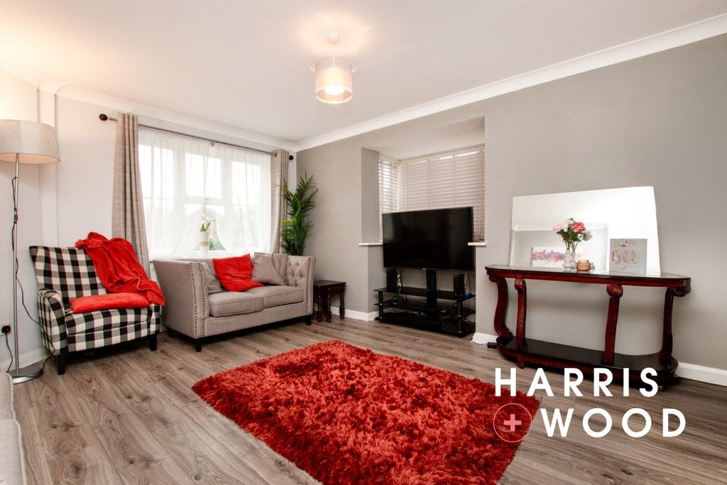 Property photo 3 of 20 5023432