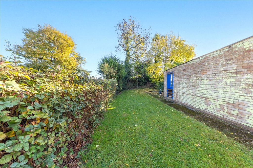 Property photo 2 of 20 Picture No. 10