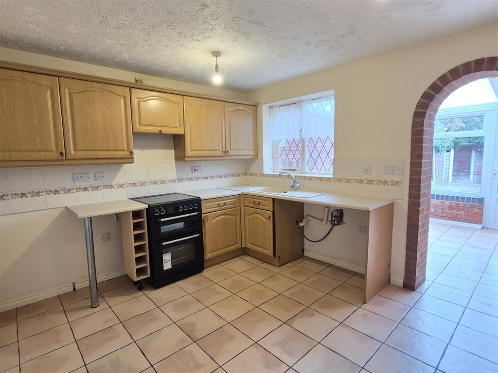 Property photo 2 of 12 Kitchen/Diner