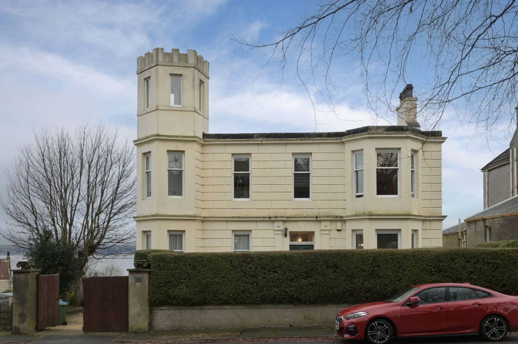 Property photo 1 of 30