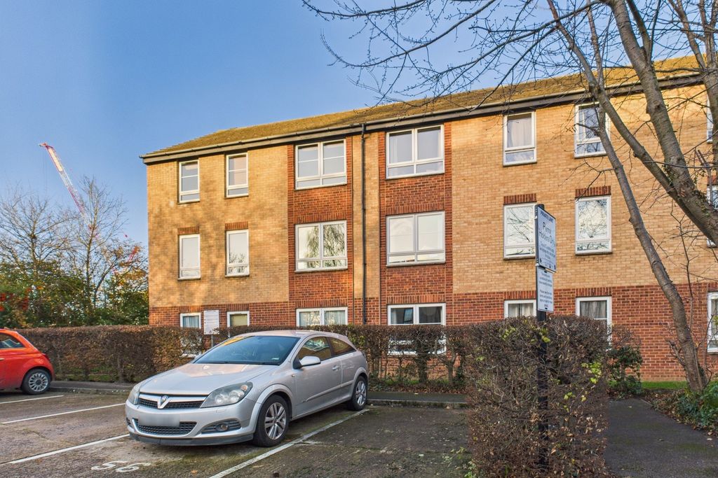 Property photo 1 of 12 Cam02545G0-Pr0534-Still014