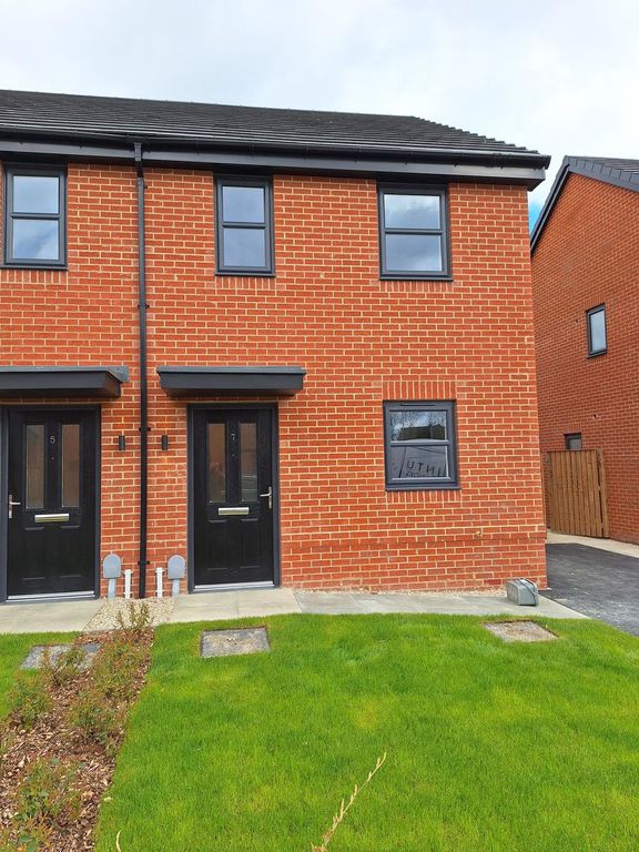 Property photo 1 of 6 Photo 6