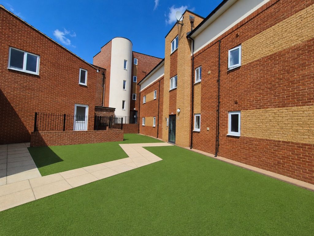 Property photo 2 of 7 5335352