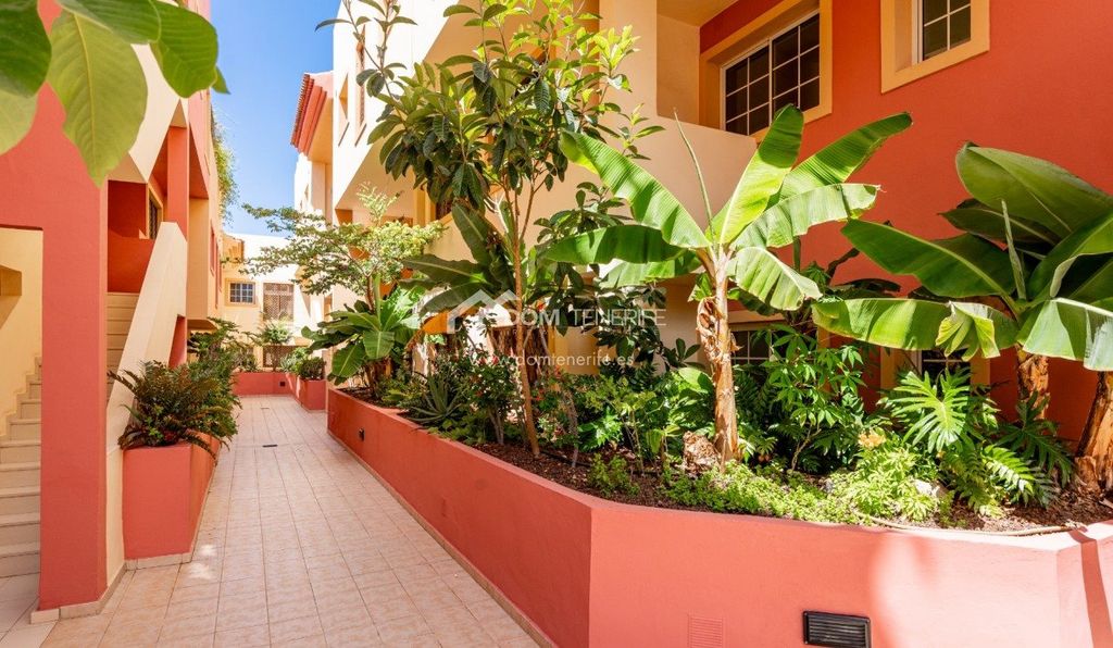 Property photo 1 of 50 Apartment, El Duque
