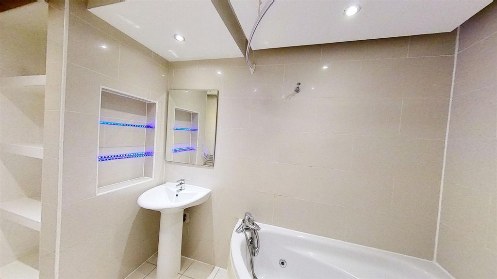 Property photo 2 of 12 Chiltern-Street-11172020_201632.Jpg