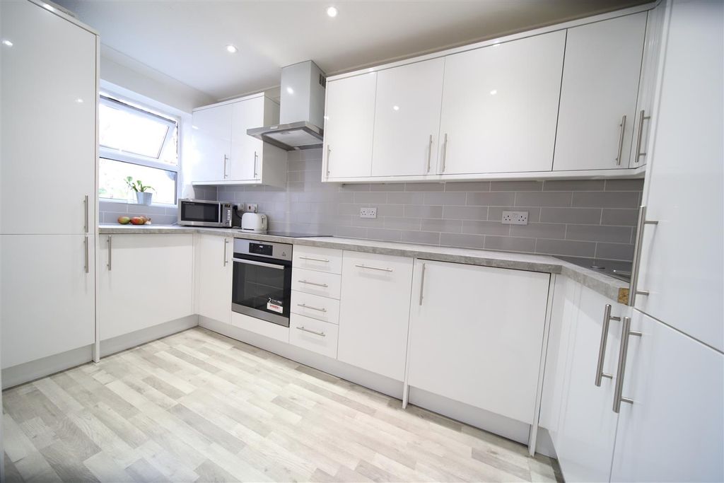Property photo 1 of 7 1.Jpg