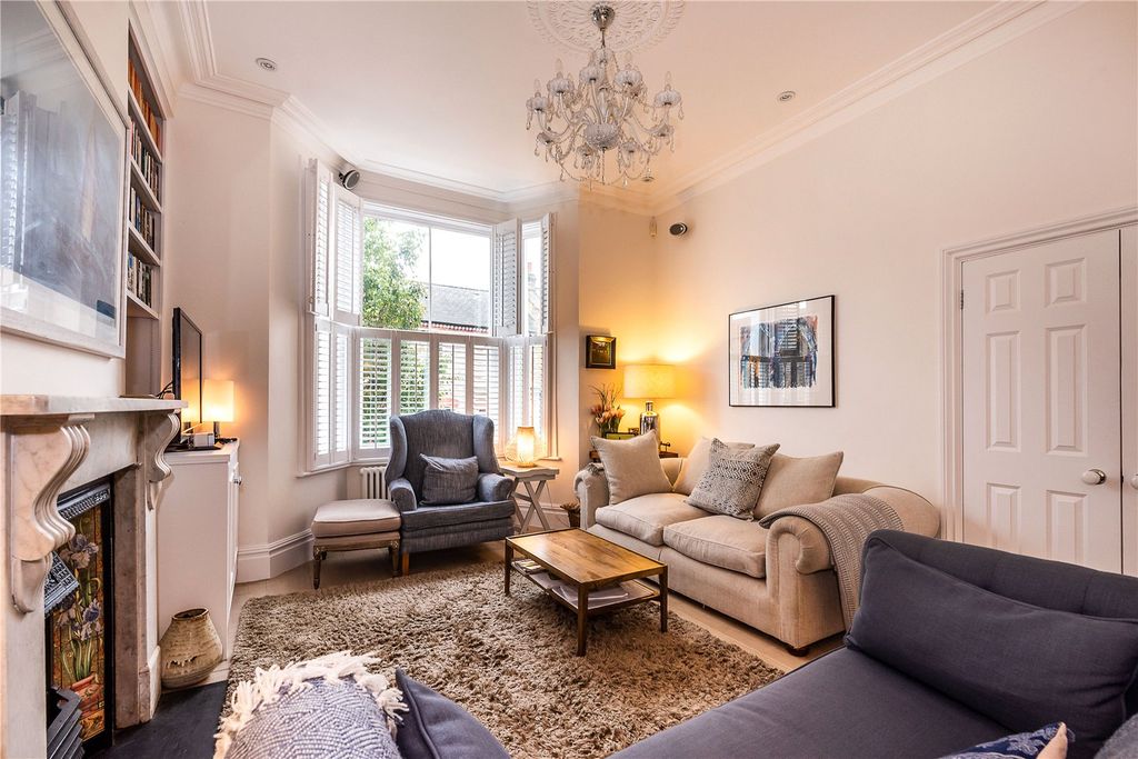 Property photo 1 of 14
