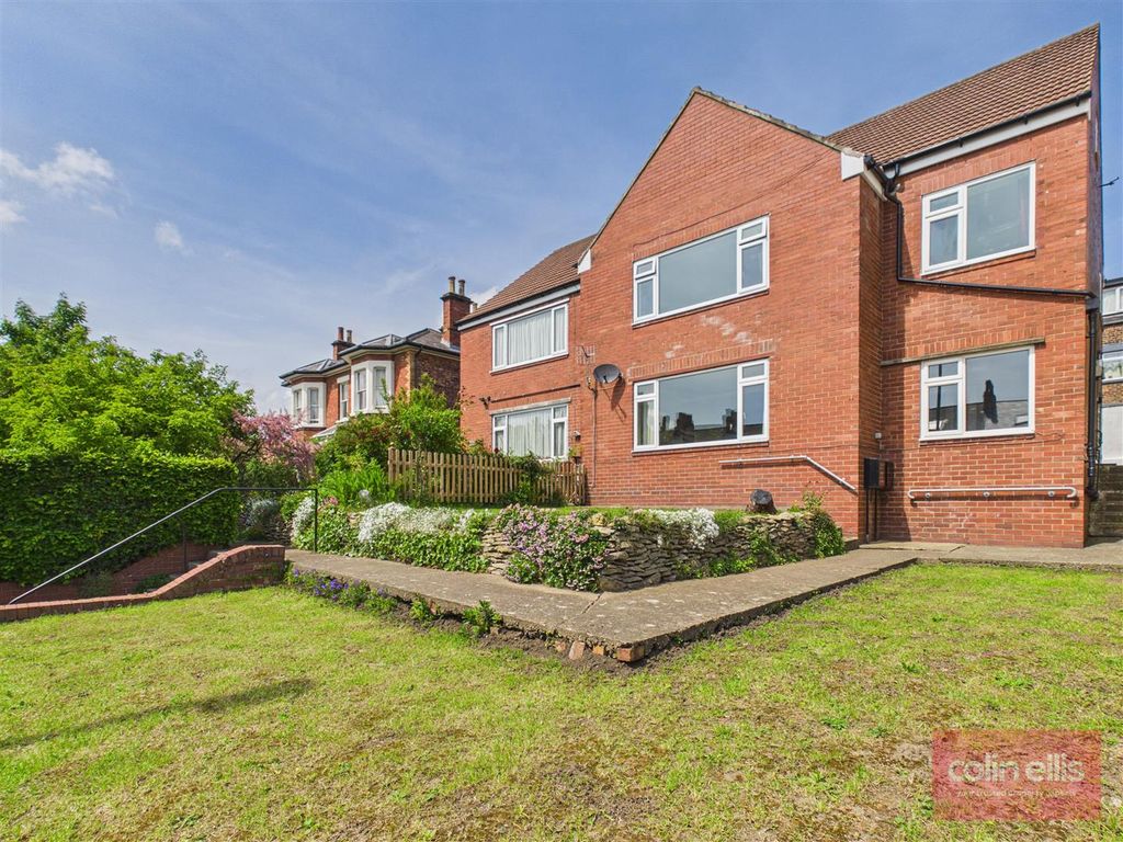 Property photo 1 of 16 Cam05075G0-Pr0356-Still014.Jpg
