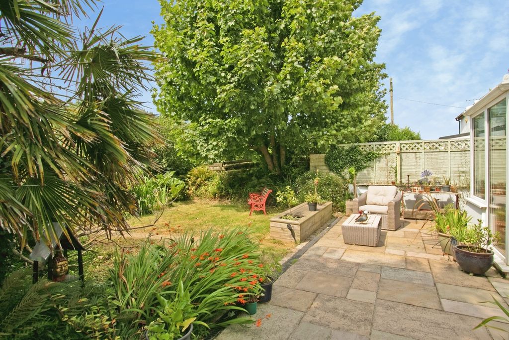 Property photo 3 of 25 Pbox-Img.Jpg
