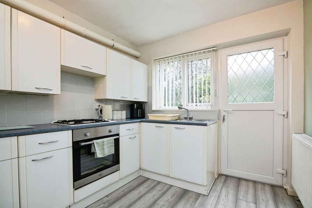 Property photo 3 of 15