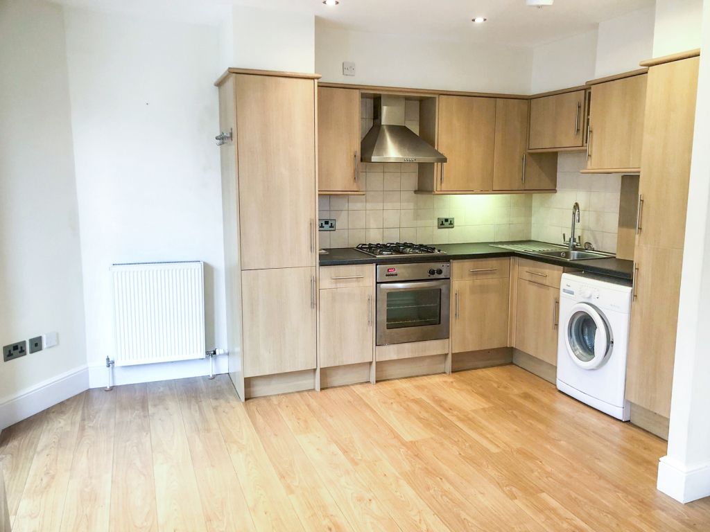 Property photo 2 of 8 Kitchen