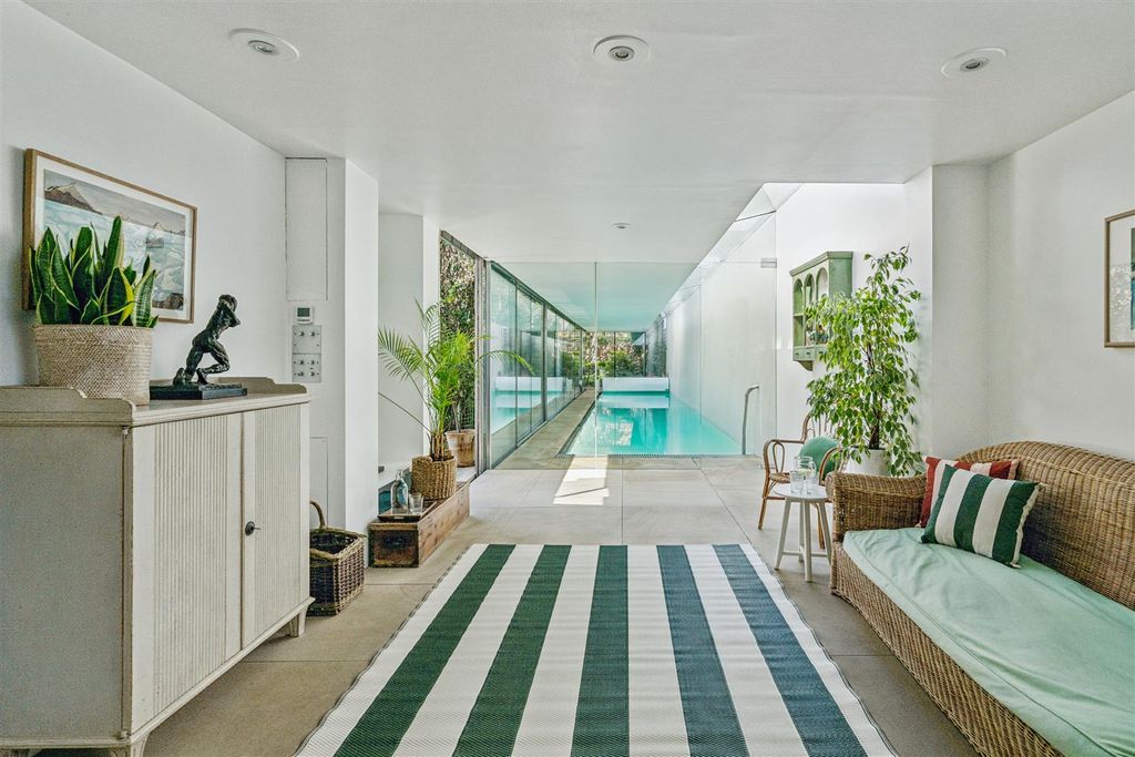 Additional image 37 of 7 bed detached house for saleUpper Butts TW8