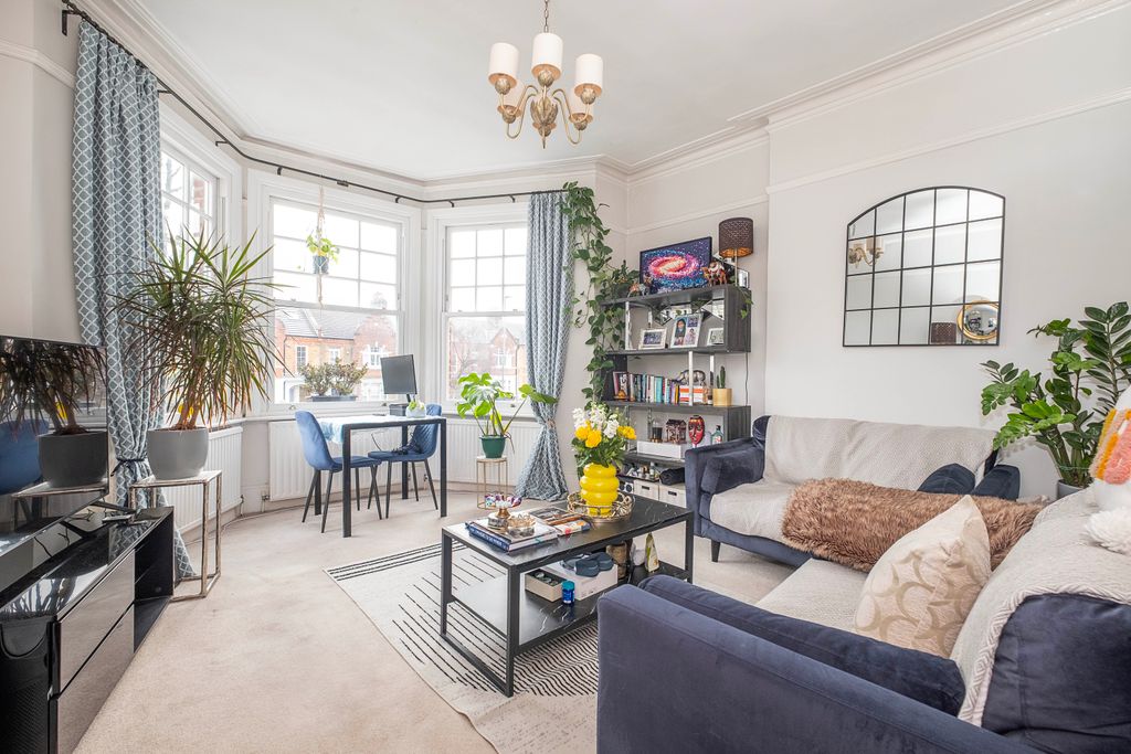 Property photo 2 of 6