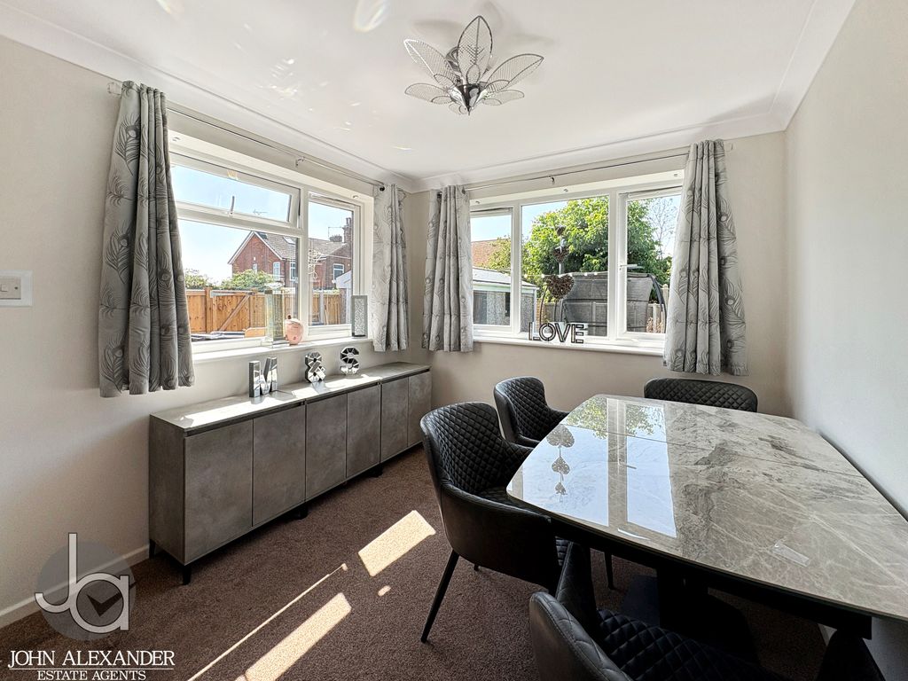 Property photo 3 of 12 20250812_130233217_0.5