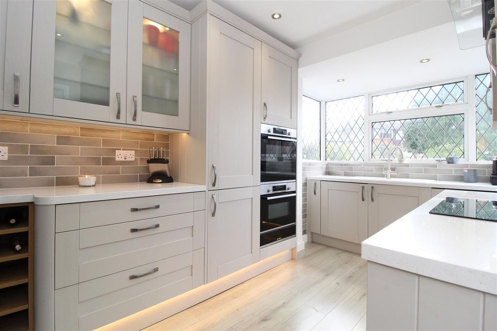 Property photo 2 of 18 Img_6989.Jpeg