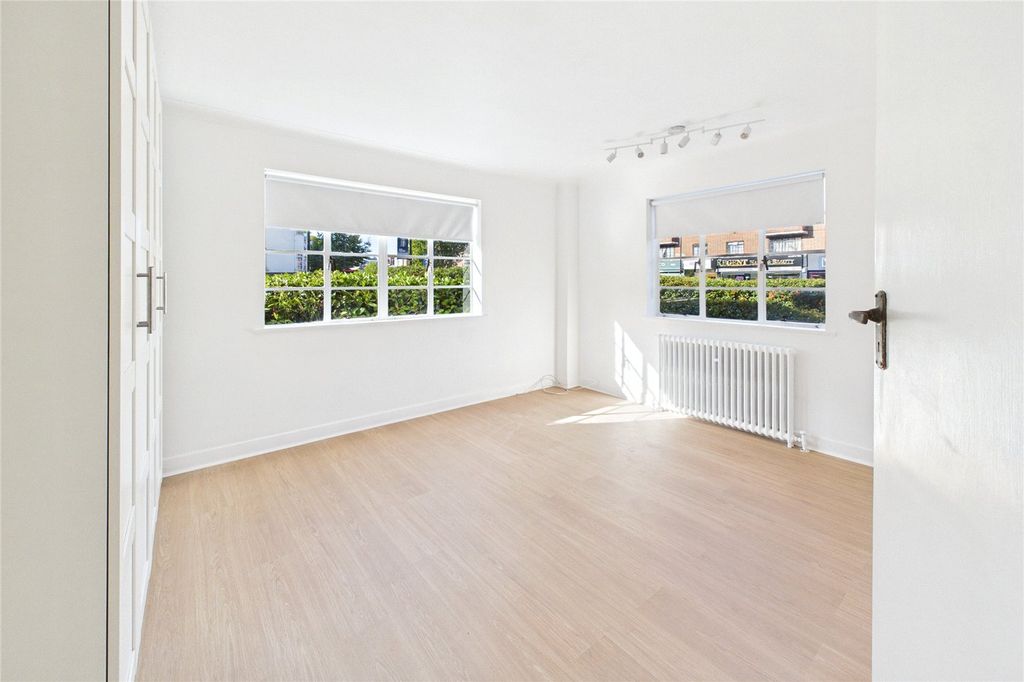 Property photo 2 of 7 Picture No. 06