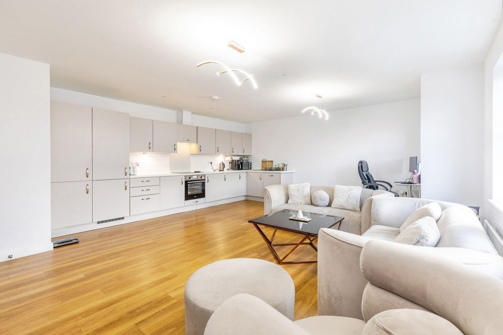 Property photo 1 of 13 Pbox-Img.Jpg