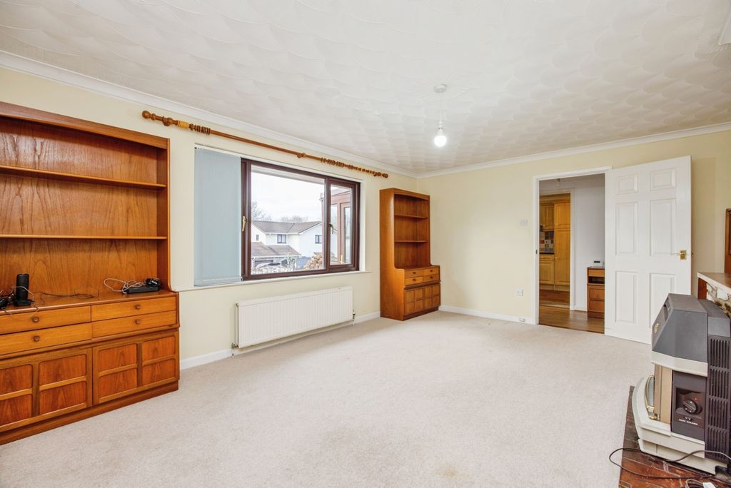 Property photo 3 of 20 Pbox-Img.Jpg