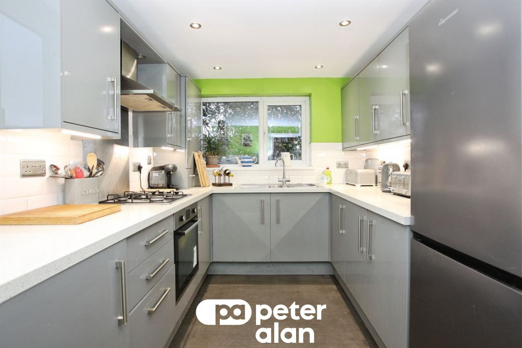 Property photo 3 of 46