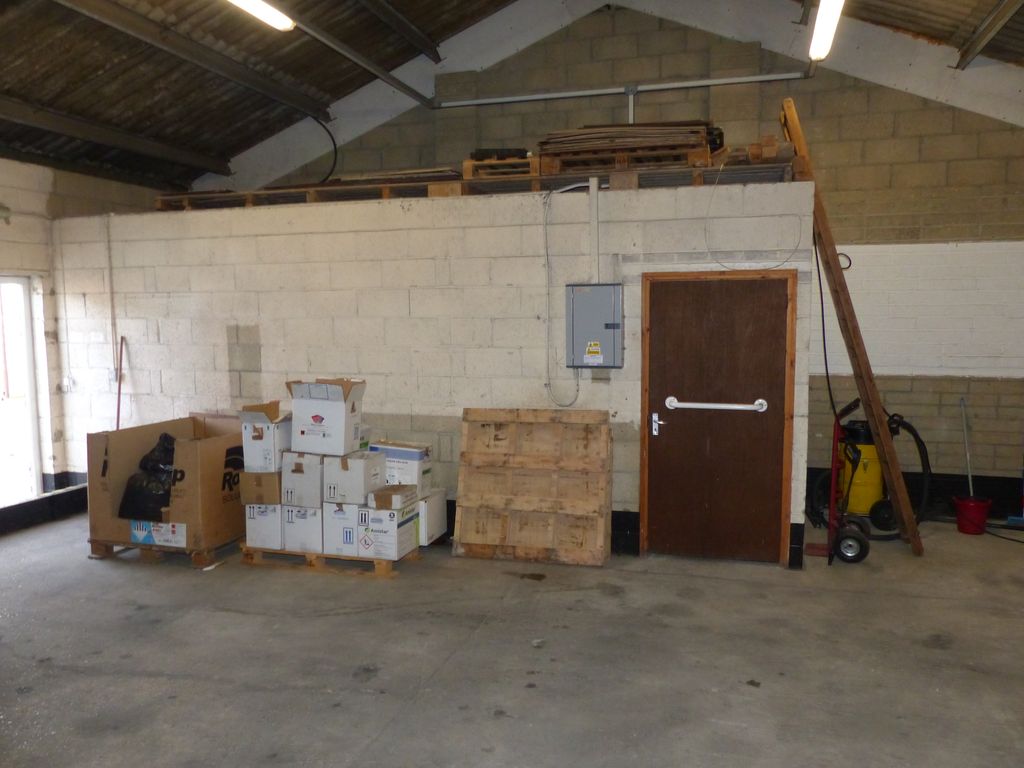 Property photo 3 of 4