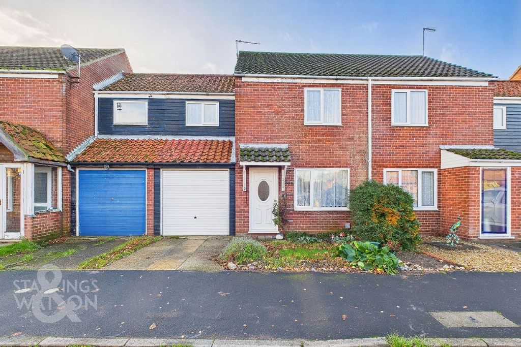 Property photo 1 of 15