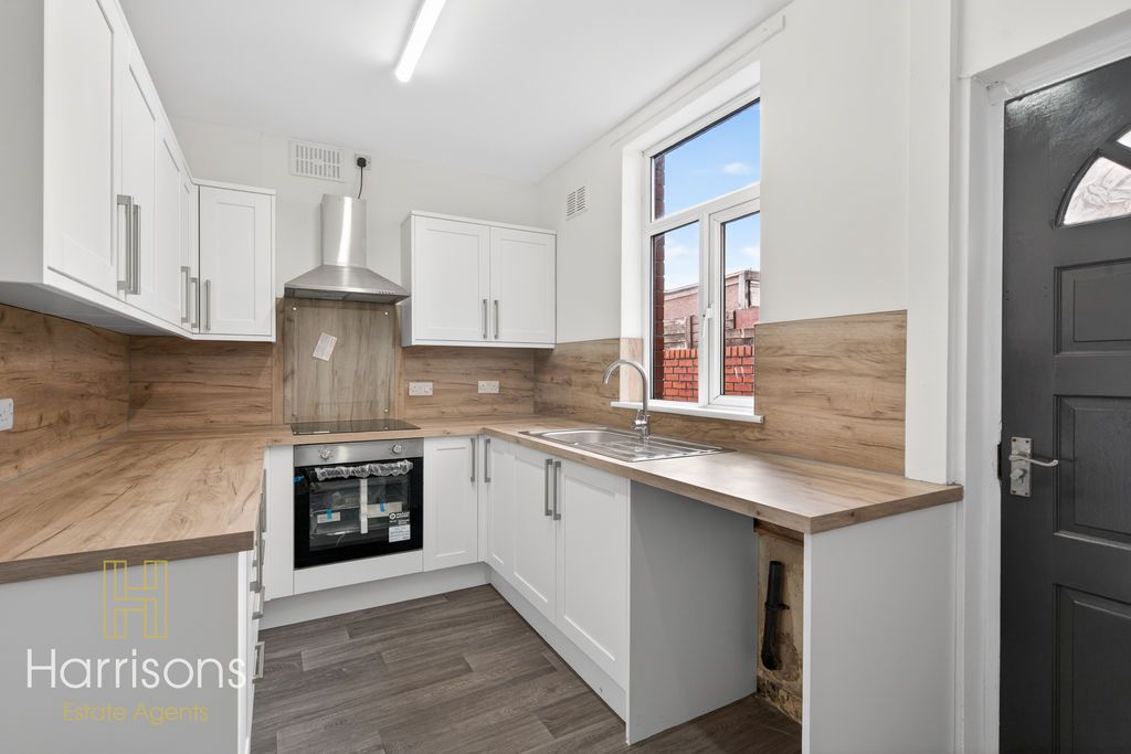 Property photo 2 of 24 Photo 16