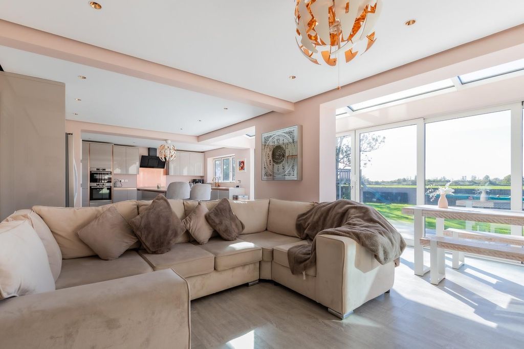 Property photo 2 of 26 8-21.Jpg