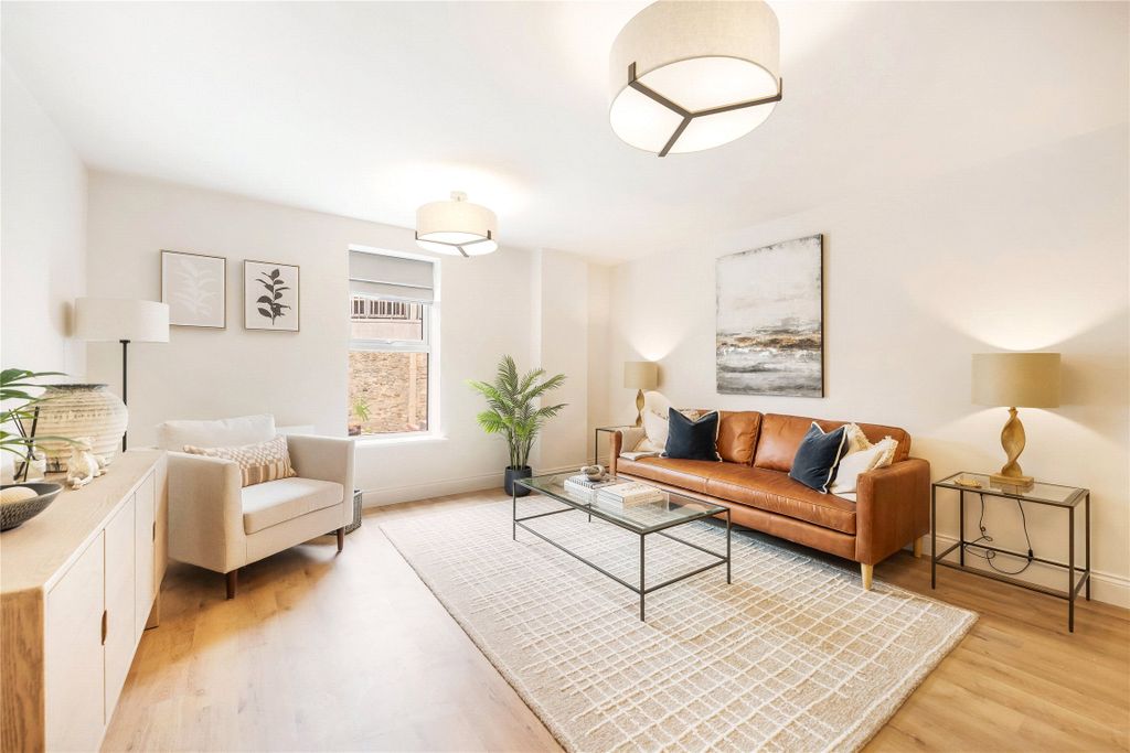 Property photo 1 of 10 Show Apartment