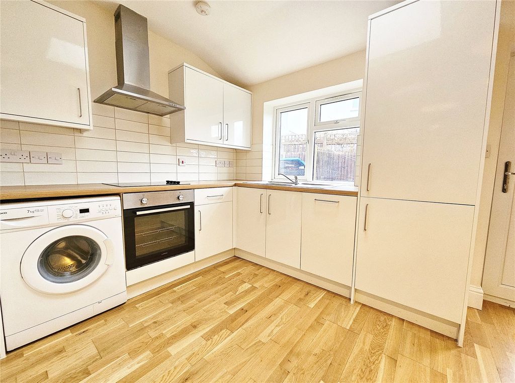 Property photo 2 of 4 Picture No. 04