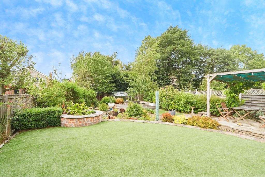 Property photo 2 of 16