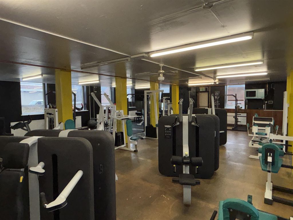 Property photo 3 of 8 Photo 2