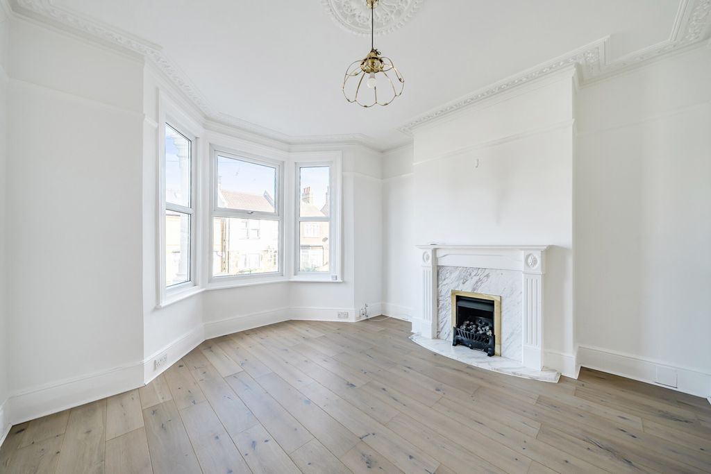 Property photo 2 of 23 Reception Room