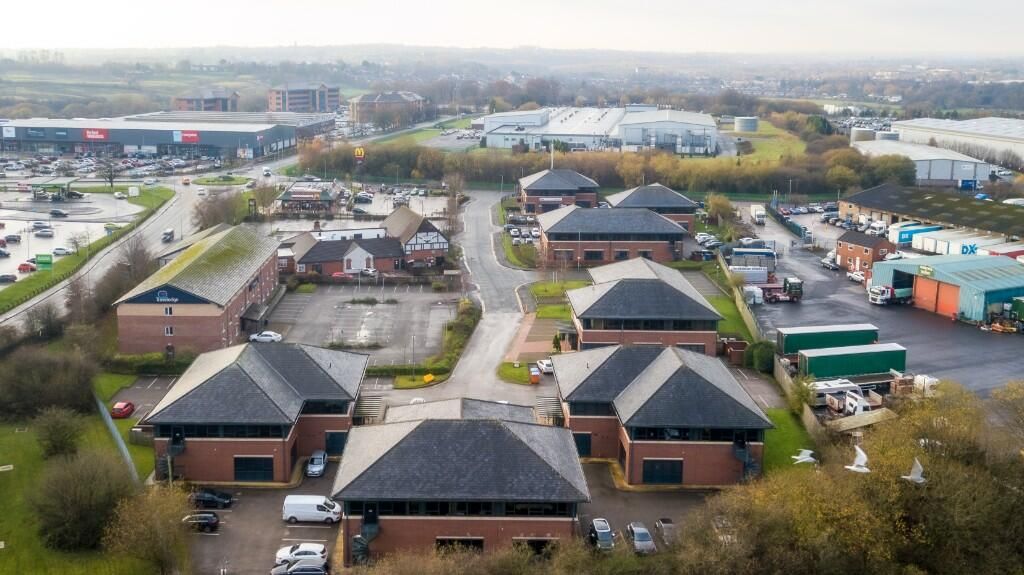 Property photo 2 of 7 Photo 4